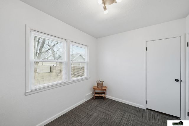 6332 Logan Avenue, Lincoln, NE 68507