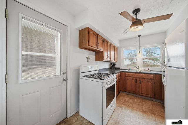 6332 Logan Avenue, Lincoln, NE 68507