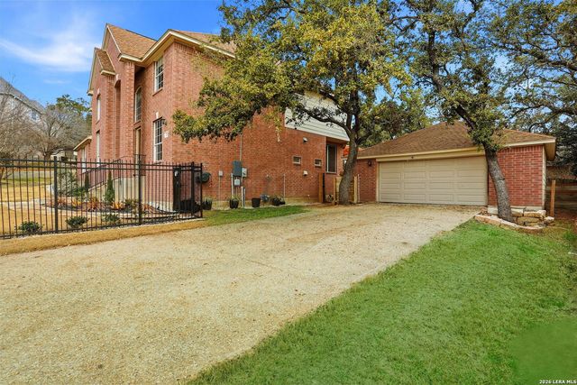 18110 Cougar Bluff, San Antonio, TX 78258