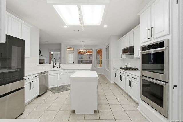 18110 Cougar Bluff, San Antonio, TX 78258