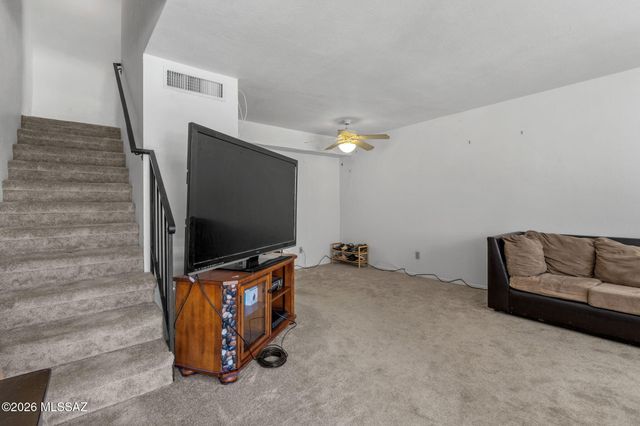 2184 N 1st Avenue, Tucson, AZ 85719