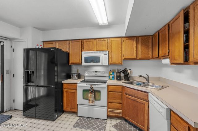 2184 N 1st Avenue, Tucson, AZ 85719