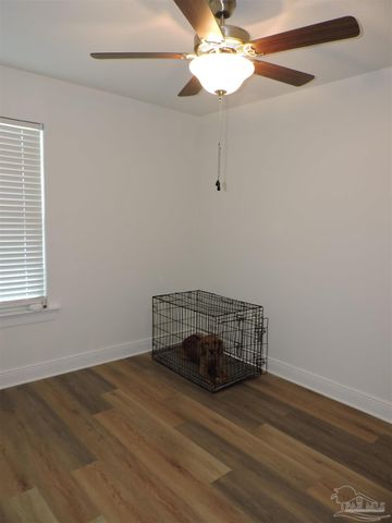 2202 N E St, Pensacola, FL 32501