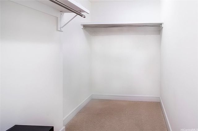 223 Saratoga Road 2706, Honolulu, HI 96815
