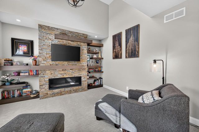 5833 Grassland Terrace, Marshall, WI 53559