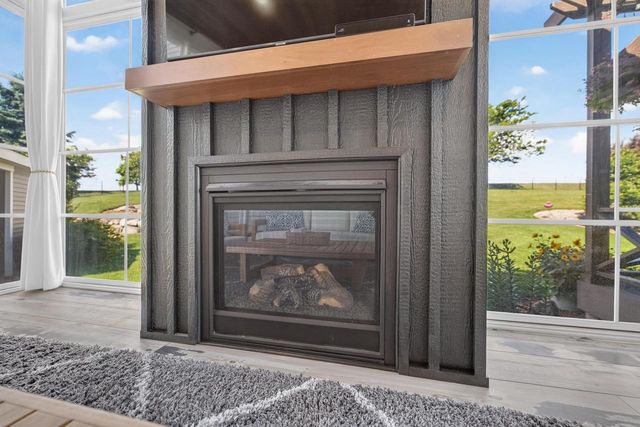 5833 Grassland Terrace, Marshall, WI 53559
