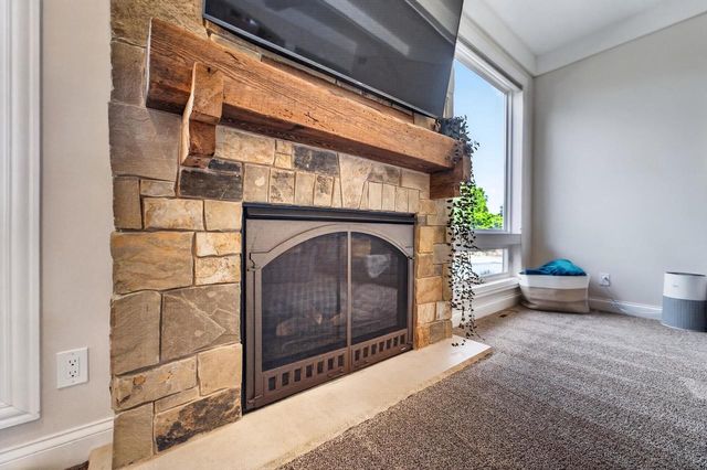 5833 Grassland Terrace, Marshall, WI 53559