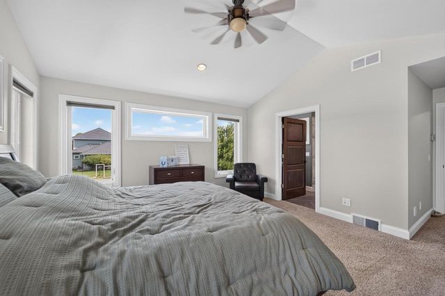 5833 Grassland Terrace, Marshall, WI 53559