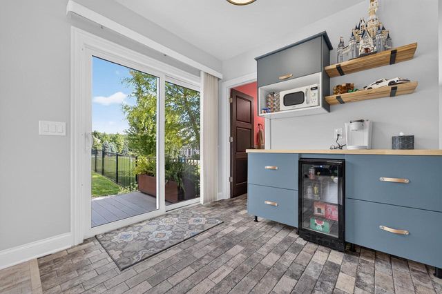 5833 Grassland Terrace, Marshall, WI 53559