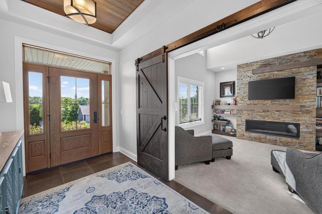 5833 Grassland Terrace, Marshall, WI 53559