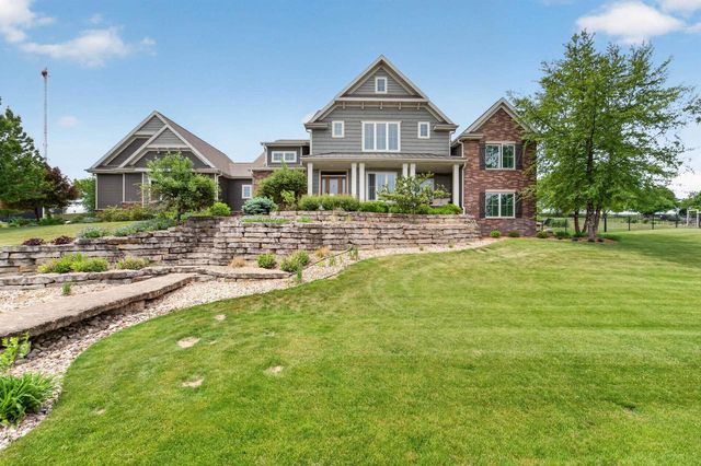 5833 Grassland Terrace, Marshall, WI 53559