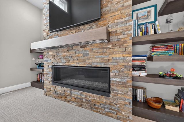 5833 Grassland Terrace, Marshall, WI 53559