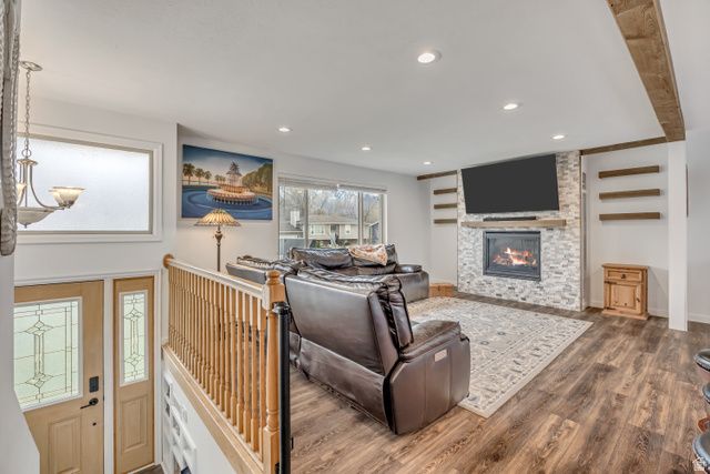 9218 S LAURA ANNE WAY, Sandy, UT 84094