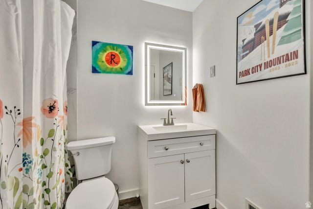 9218 S LAURA ANNE WAY, Sandy, UT 84094