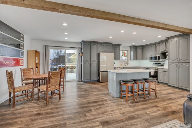 9218 S LAURA ANNE WAY, Sandy, UT 84094