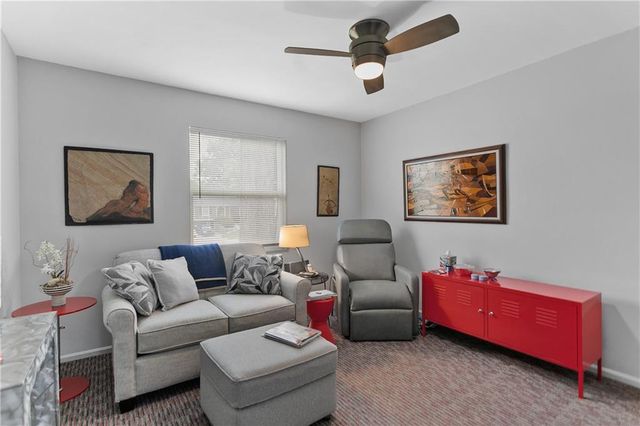 8019 E 130 Court E, Grandview, MO 64030