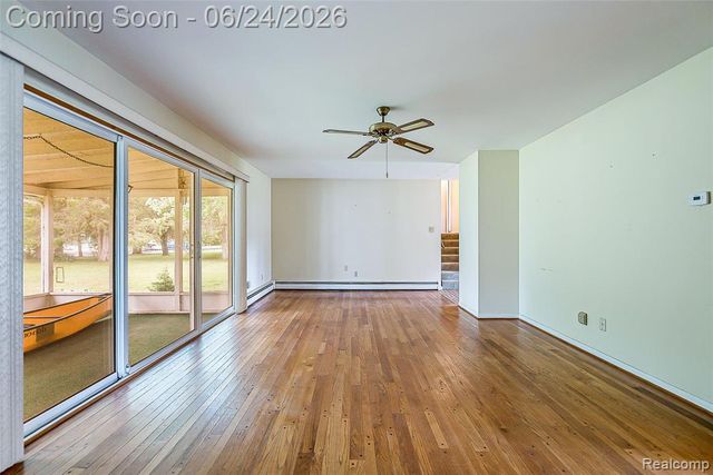1165 Camelot Drive, Pinckney, MI 48169