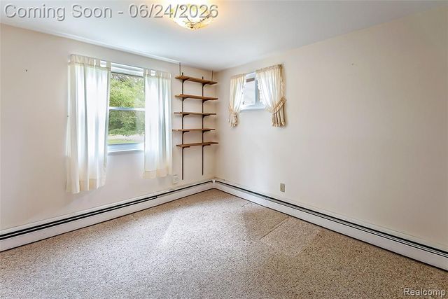 1165 Camelot Drive, Pinckney, MI 48169