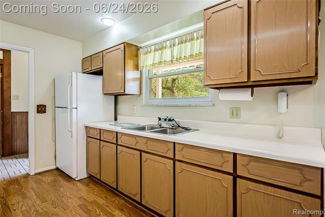 1165 Camelot Drive, Pinckney, MI 48169