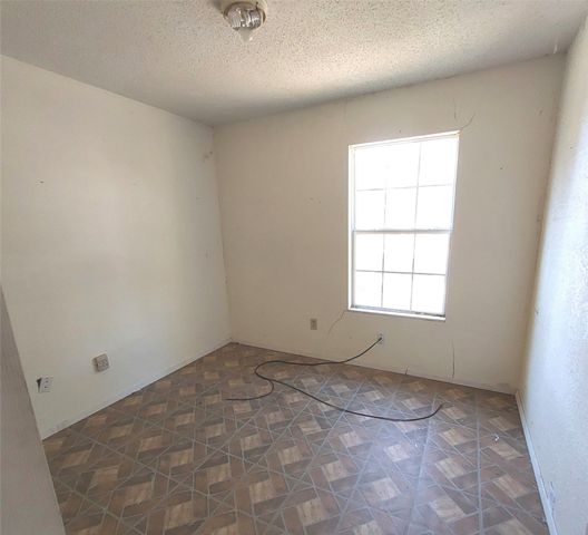 257 County Road 2608, Bonham, TX 75418