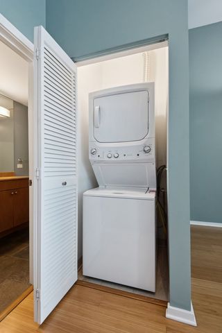 125 S GREEN Street 1205A, Chicago, IL 60607