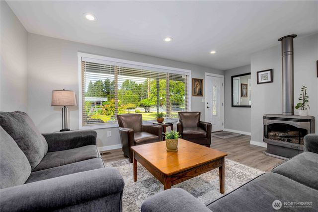 7380 Woodland Road, Ferndale, WA 98248