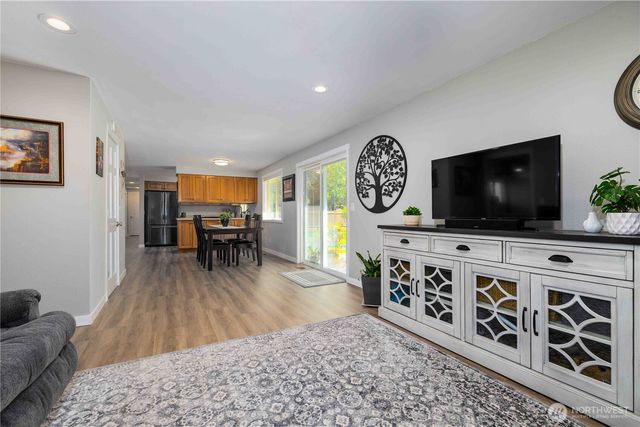 7380 Woodland Road, Ferndale, WA 98248