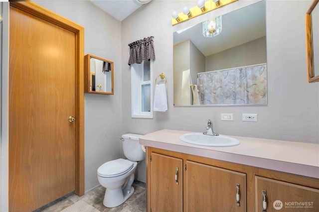 7380 Woodland Road, Ferndale, WA 98248