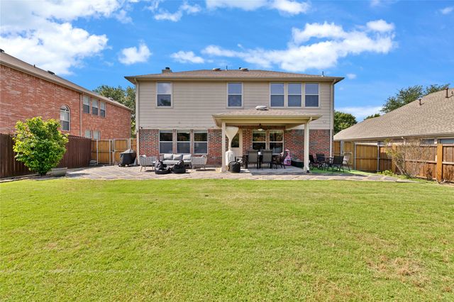 5104 White Spruce Drive, Mckinney, TX 75071
