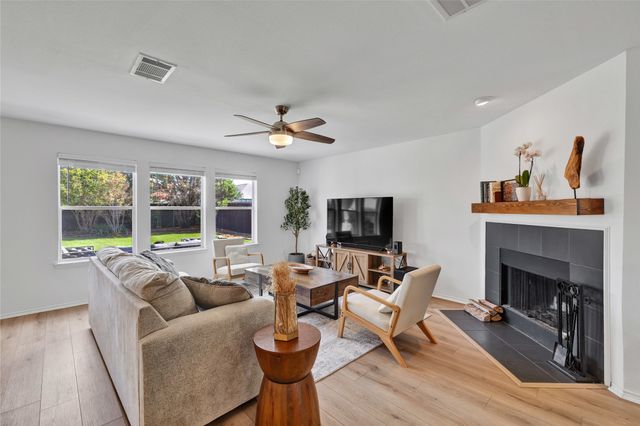 5104 White Spruce Drive, Mckinney, TX 75071