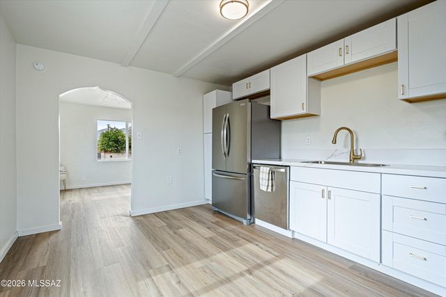 4208 E 1st Street, Tucson, AZ 85711
