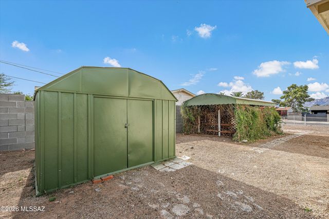 4208 E 1st Street, Tucson, AZ 85711