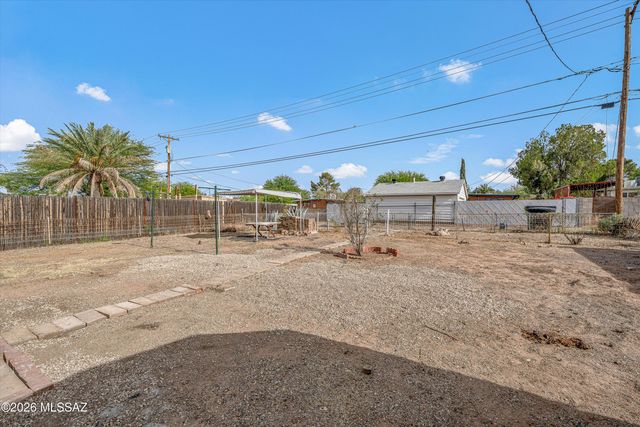 4208 E 1st Street, Tucson, AZ 85711