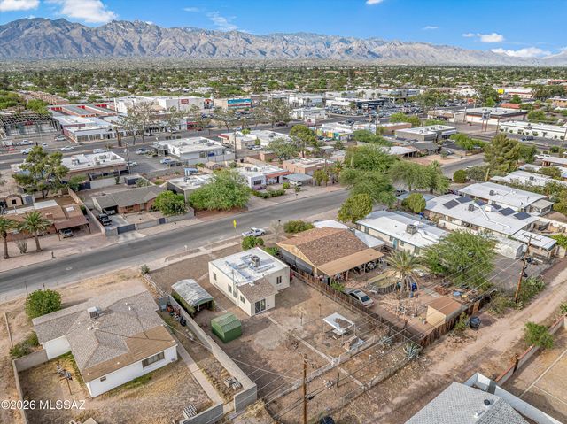 4208 E 1st Street, Tucson, AZ 85711