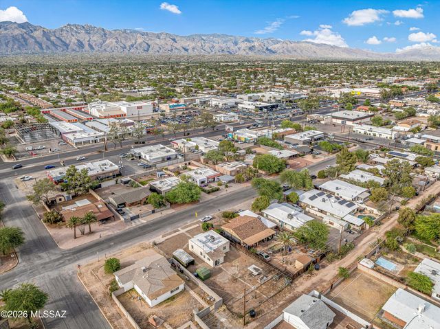 4208 E 1st Street, Tucson, AZ 85711