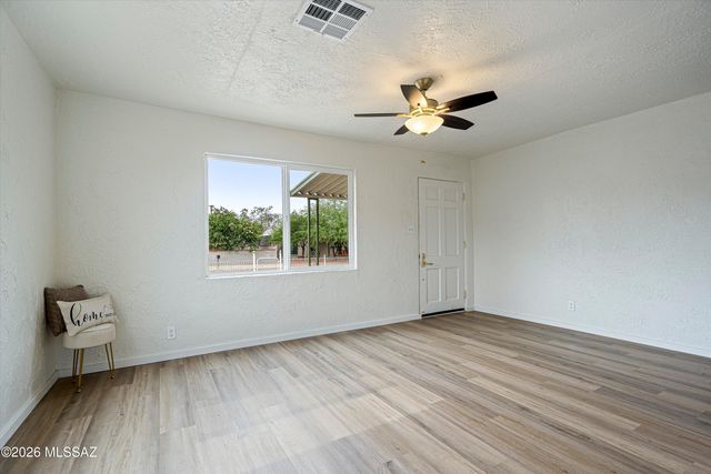 4208 E 1st Street, Tucson, AZ 85711
