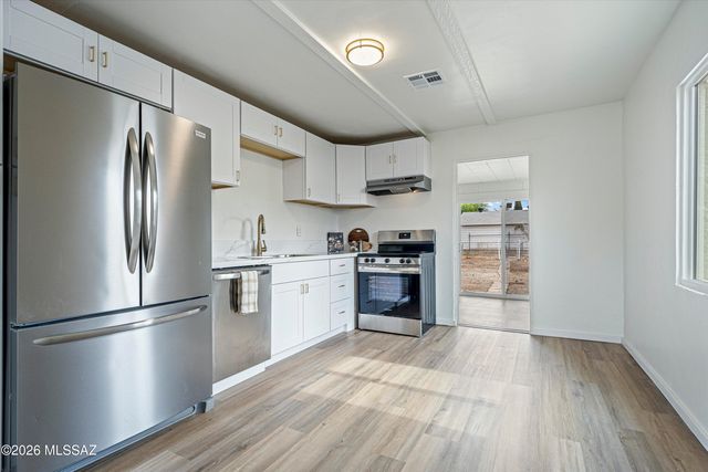 4208 E 1st Street, Tucson, AZ 85711