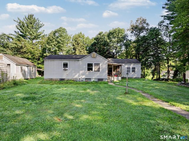 17-A Botsford Hill Road, Newtown, CT 06470