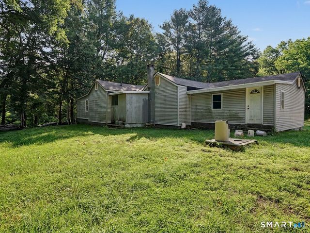 17-A Botsford Hill Road, Newtown, CT 06470