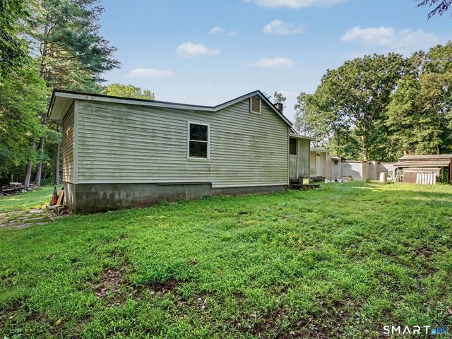 17-A Botsford Hill Road, Newtown, CT 06470