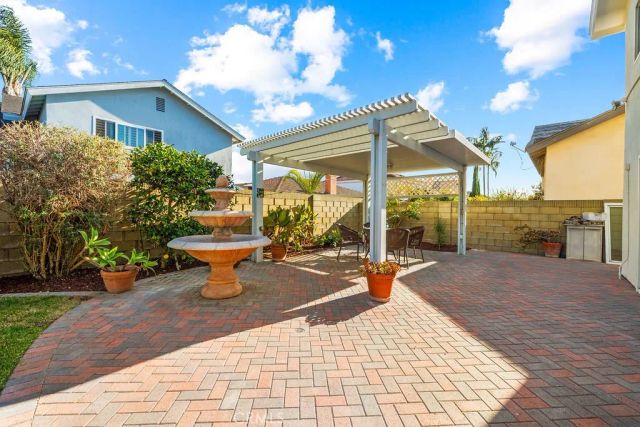 6882 Loyola Drive, Huntington Beach, CA 92647