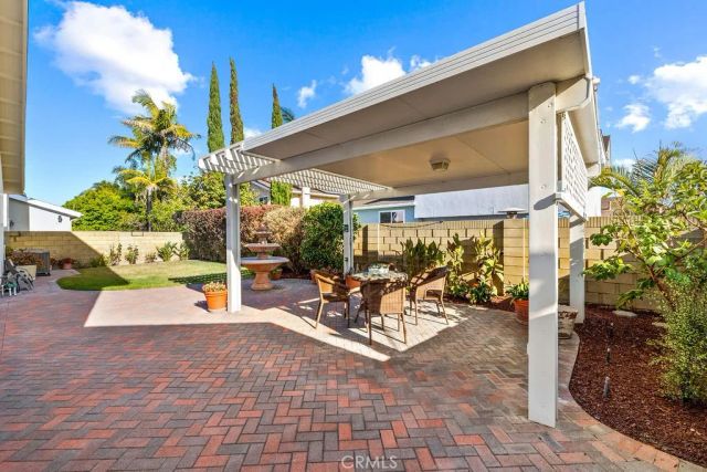 6882 Loyola Drive, Huntington Beach, CA 92647
