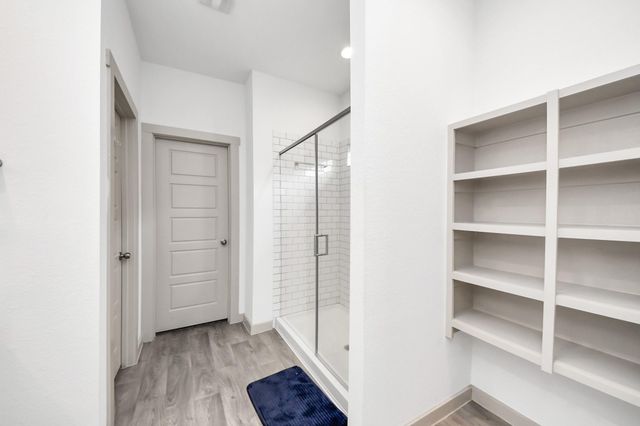 311 John House, Rosharon, TX 77583