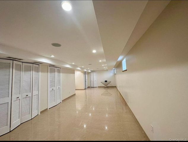 80-11 78th Avenue, Glendale, NY 11385