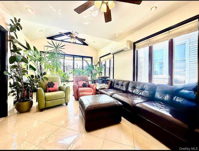 80-11 78th Avenue, Glendale, NY 11385