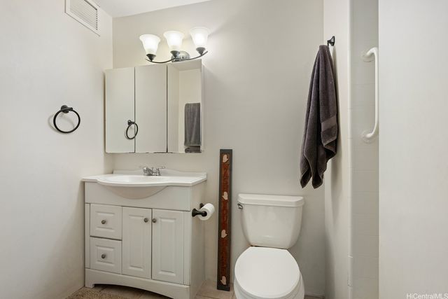 411 Kaiolu Street 504, Honolulu, HI 96815