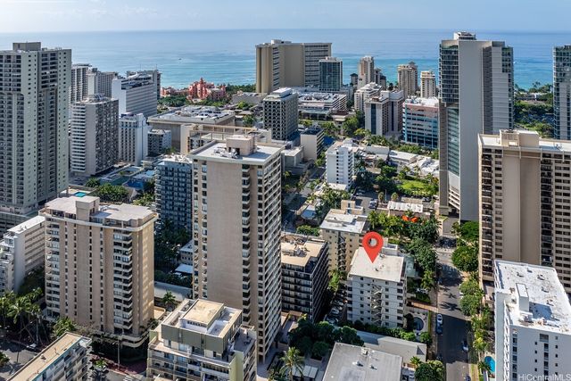 411 Kaiolu Street 504, Honolulu, HI 96815