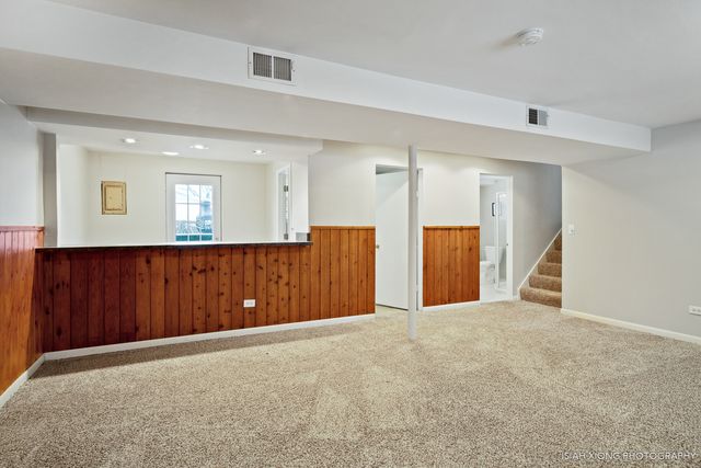 121 Elmwood Drive, Naperville, IL 60540