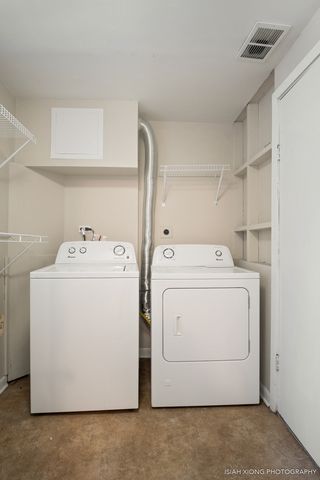 121 Elmwood Drive, Naperville, IL 60540