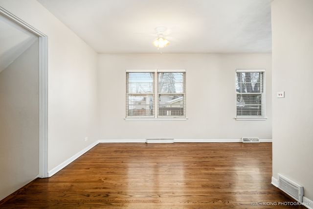 121 Elmwood Drive, Naperville, IL 60540